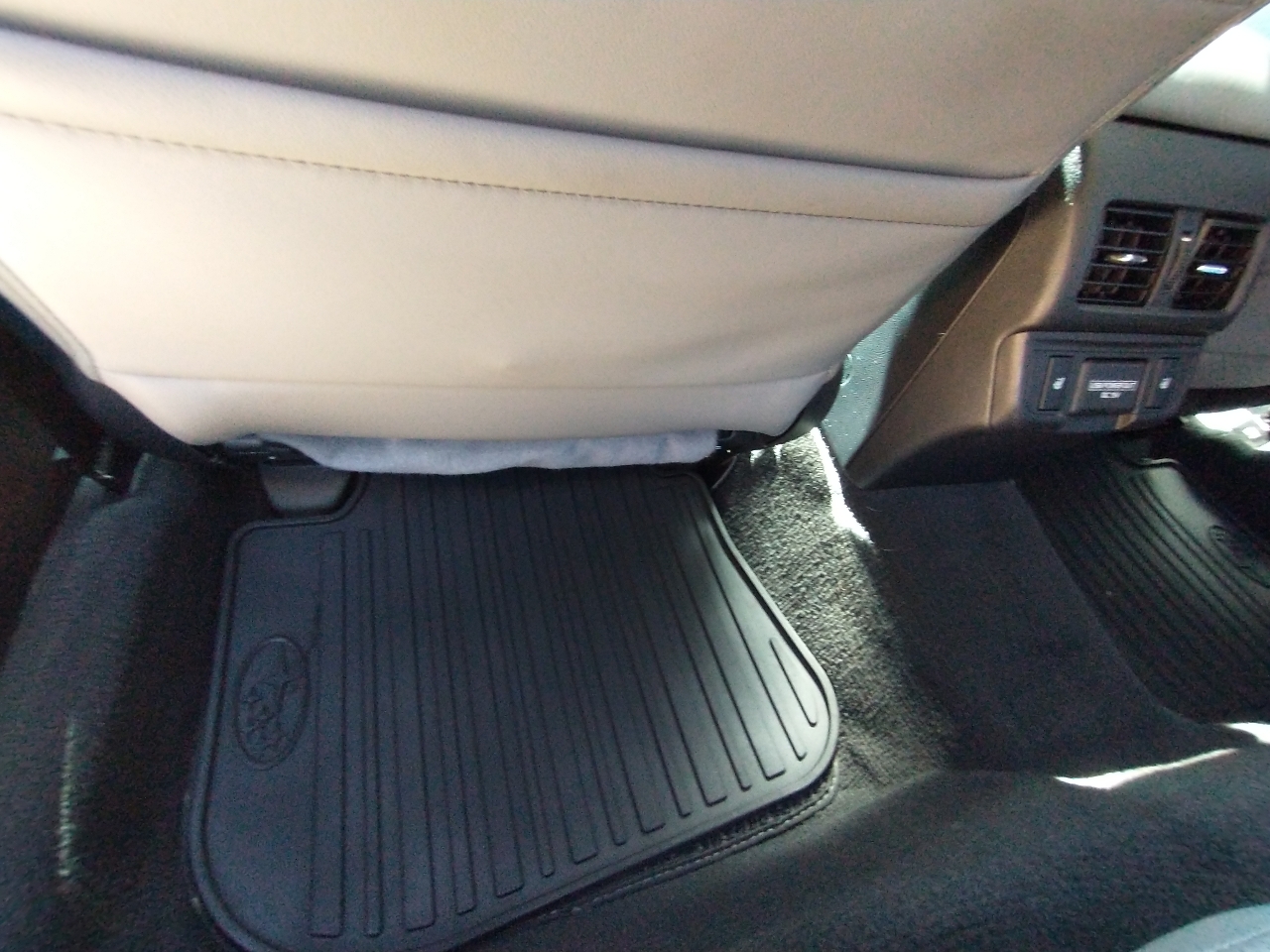 Subaru Outback 2.5i Limited 2018 Subaru Outback 2.5i Limited 2018