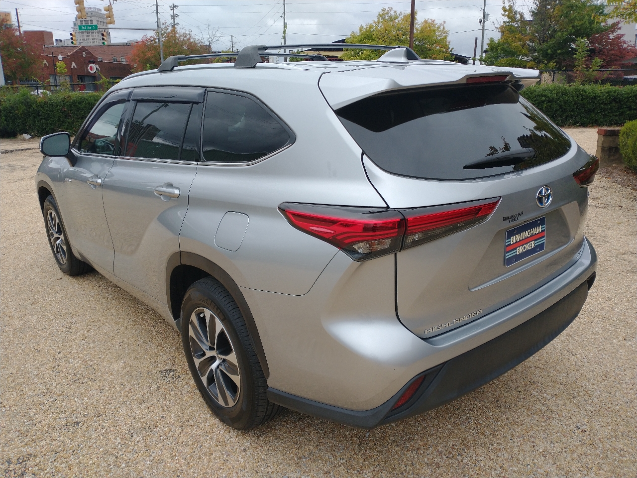 Toyota Highlander Hybrid XLE FWD (Natl) 2020 Toyota Highlander Hybrid XLE FWD (Natl) 2020