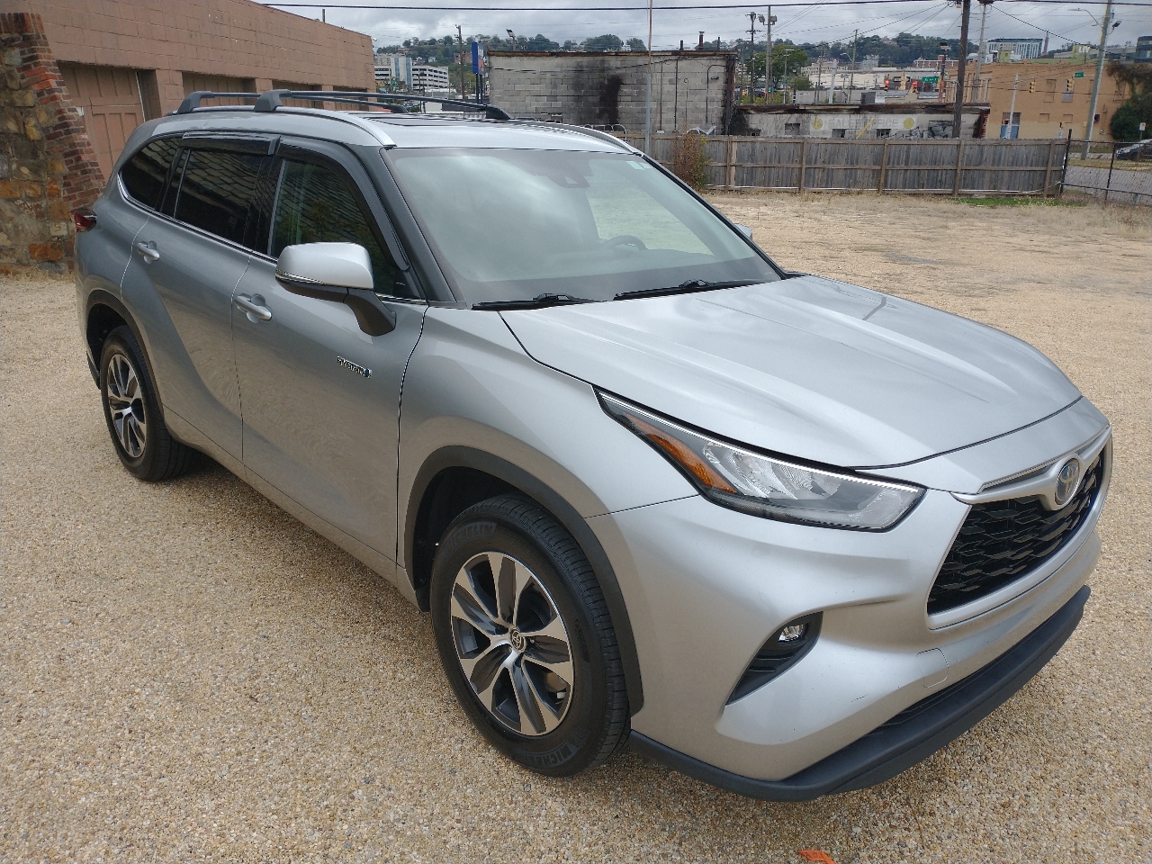 Toyota Highlander Hybrid XLE FWD (Natl) 2020 Toyota Highlander Hybrid XLE FWD (Natl) 2020