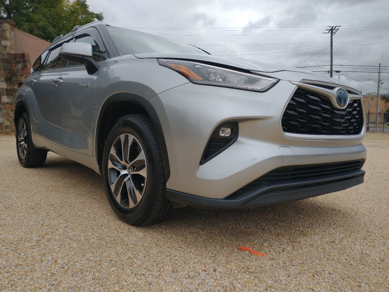 Toyota Highlander Hybrid XLE FWD (Natl) 2020 Toyota Highlander Hybrid XLE FWD (Natl) 2020