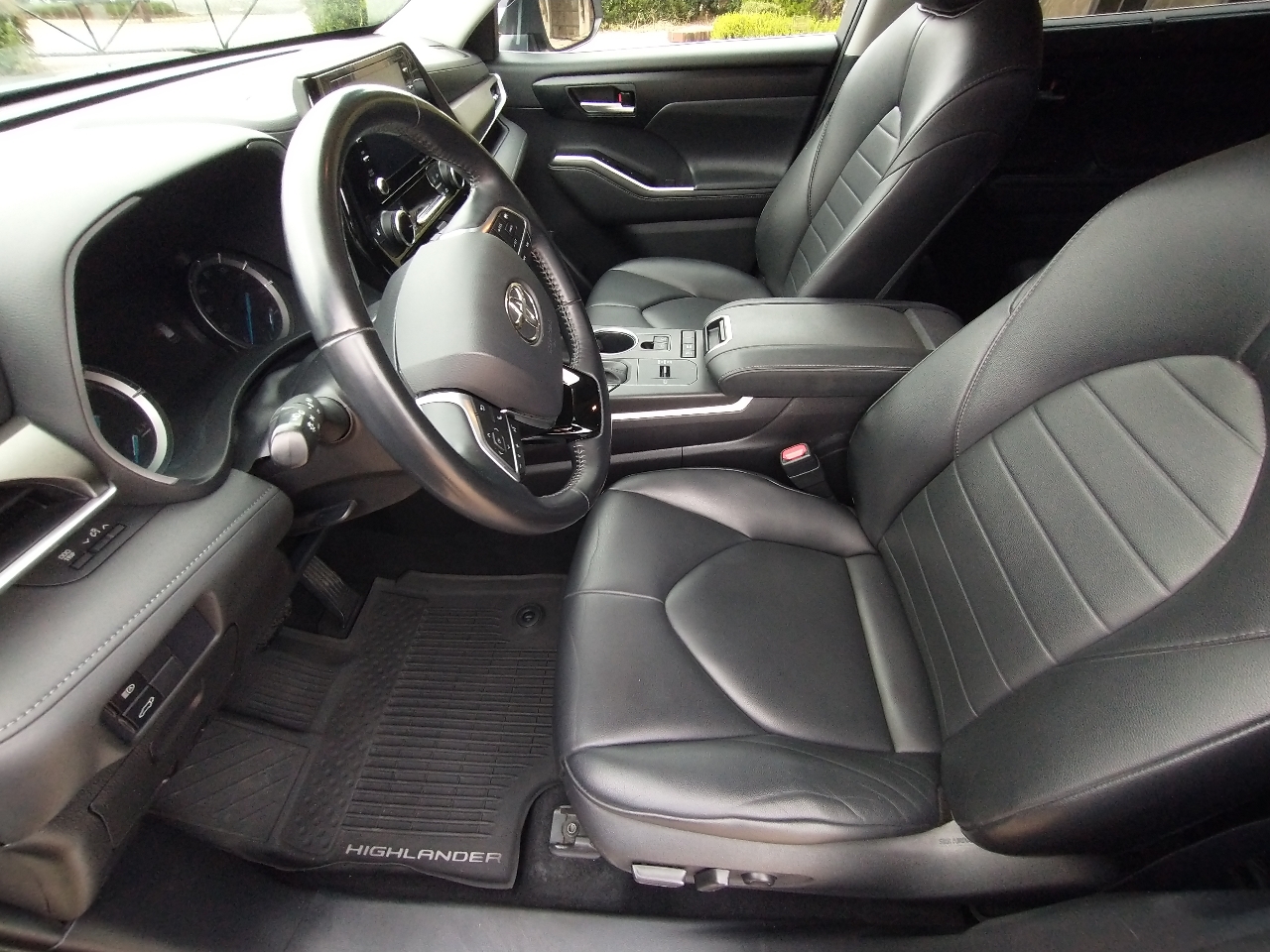 Toyota Highlander Hybrid XLE FWD (Natl) 2020 Toyota Highlander Hybrid XLE FWD (Natl) 2020