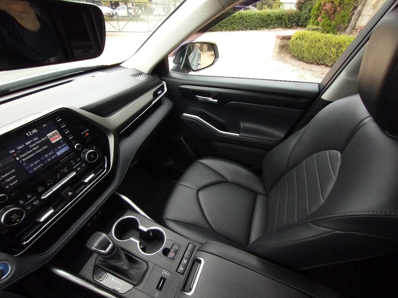 Toyota Highlander Hybrid XLE FWD (Natl) 2020 Toyota Highlander Hybrid XLE FWD (Natl) 2020