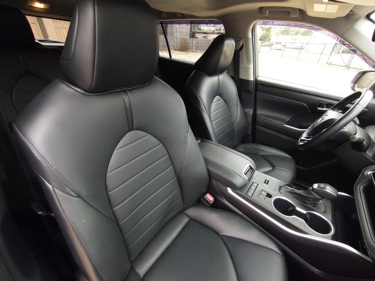 Toyota Highlander Hybrid XLE FWD (Natl) 2020 Toyota Highlander Hybrid XLE FWD (Natl) 2020