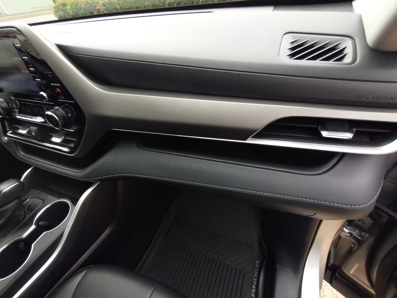 Toyota Highlander Hybrid XLE FWD (Natl) 2020 Toyota Highlander Hybrid XLE FWD (Natl) 2020