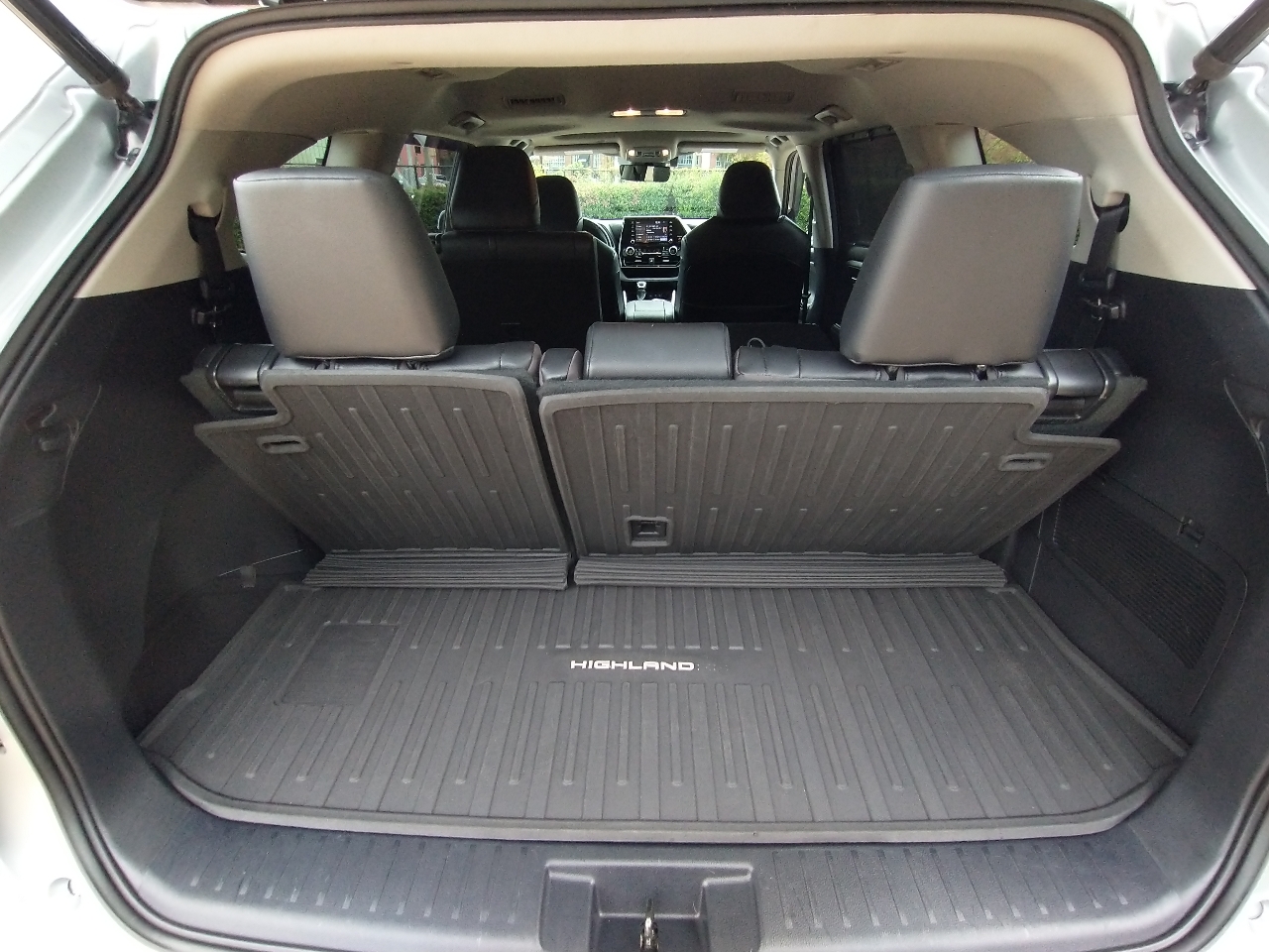 Toyota Highlander Hybrid XLE FWD (Natl) 2020 Toyota Highlander Hybrid XLE FWD (Natl) 2020