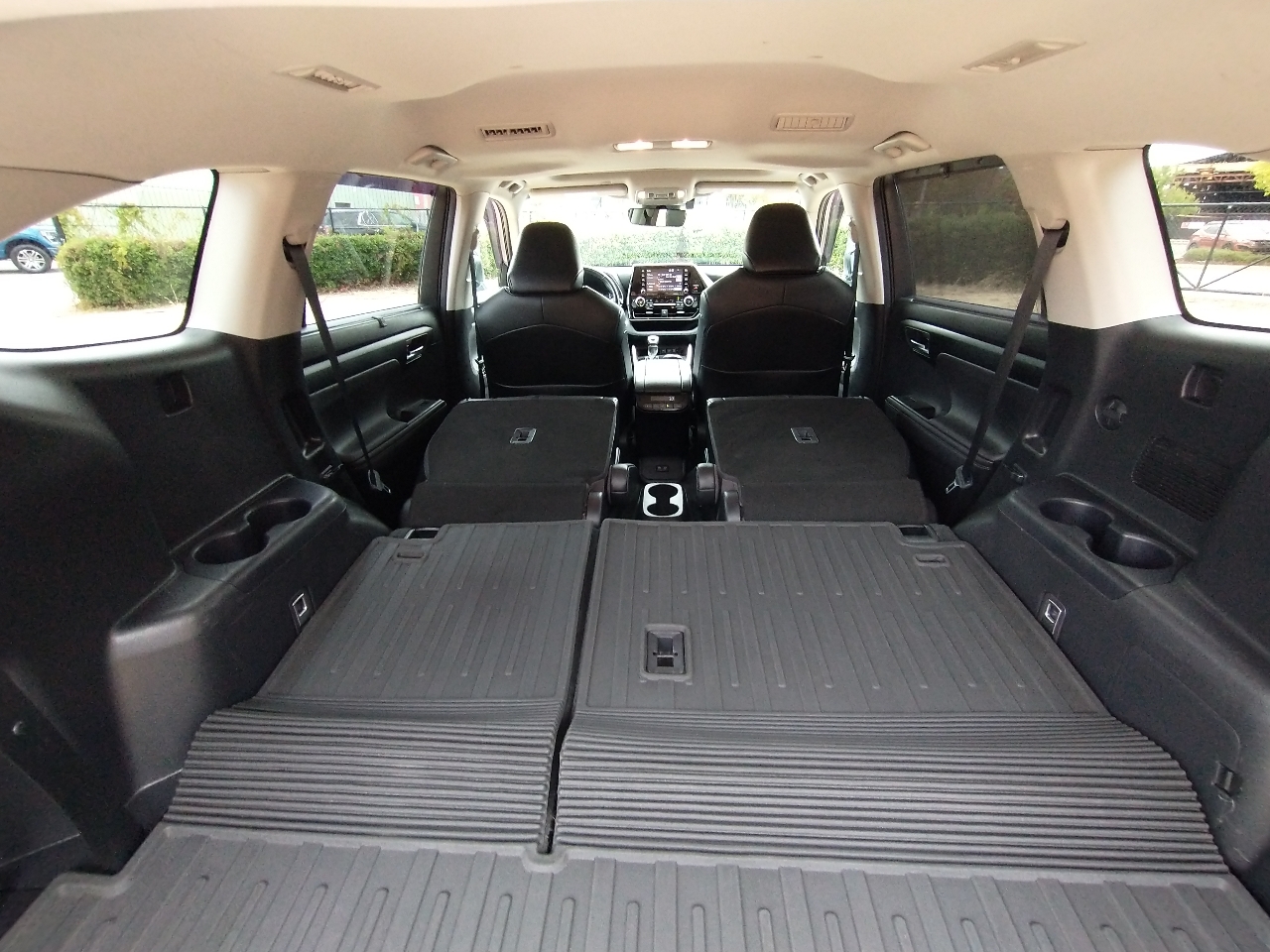 Toyota Highlander Hybrid XLE FWD (Natl) 2020 Toyota Highlander Hybrid XLE FWD (Natl) 2020