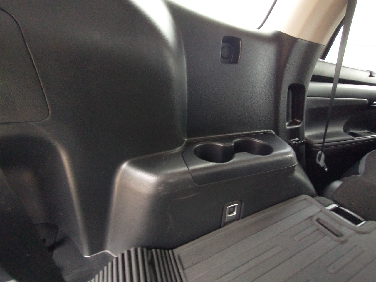 Toyota Highlander Hybrid XLE FWD (Natl) 2020 Toyota Highlander Hybrid XLE FWD (Natl) 2020