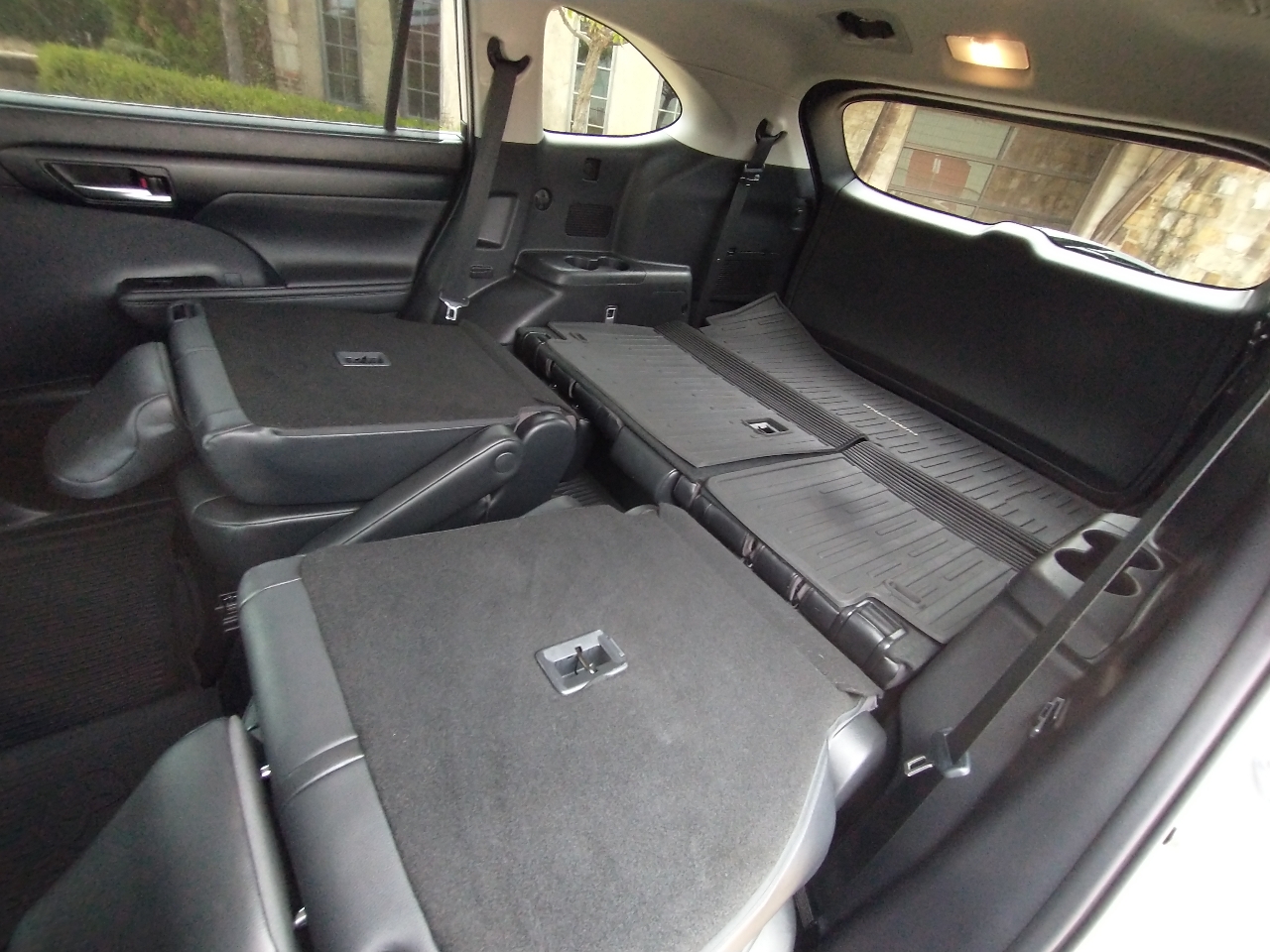 Toyota Highlander Hybrid XLE FWD (Natl) 2020 Toyota Highlander Hybrid XLE FWD (Natl) 2020