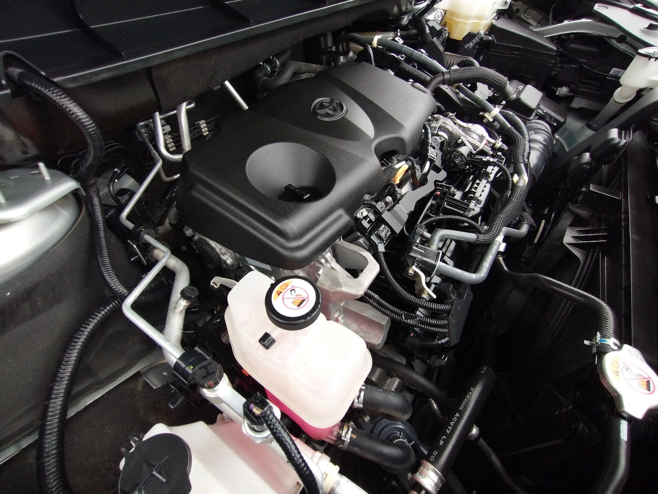 Toyota Highlander Hybrid XLE FWD (Natl) 2020 Toyota Highlander Hybrid XLE FWD (Natl) 2020