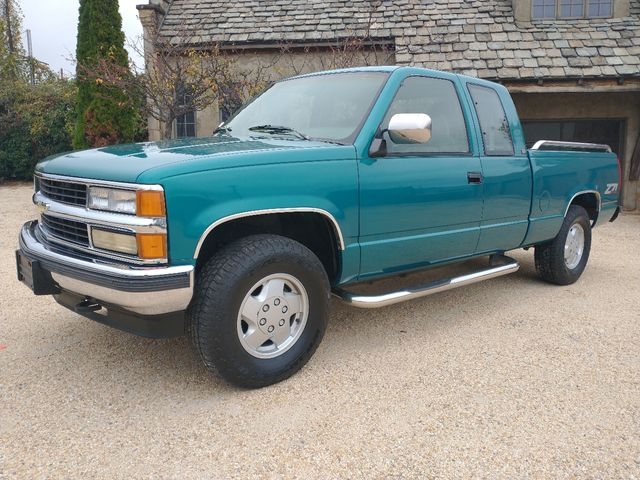 1994 Chevrolet C/K 1500 Ext Cab 141.5" WB 4WD