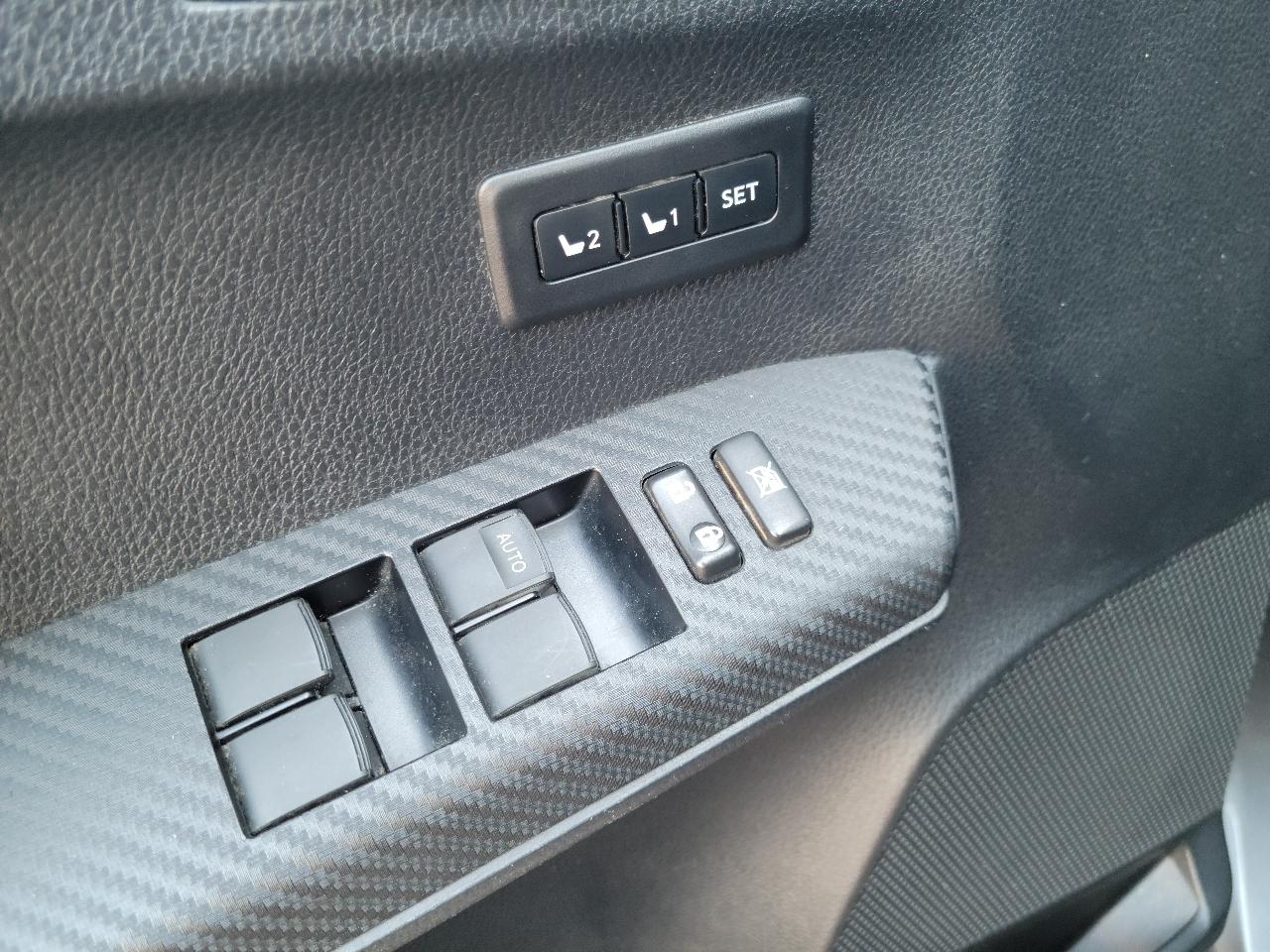 Toyota RAV4 AWD 4dr Limited (Natl) 2014