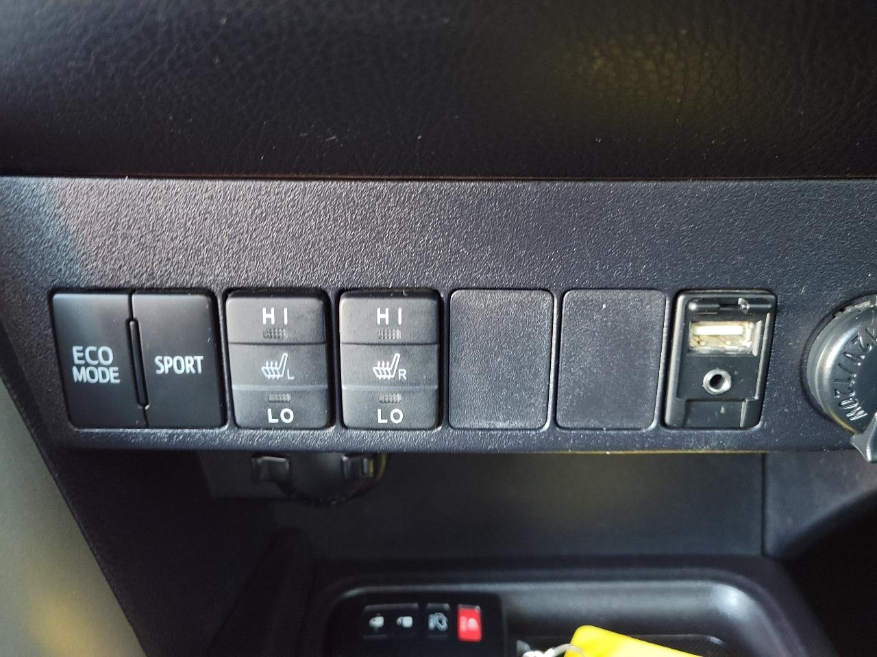 Toyota RAV4 AWD 4dr Limited (Natl) 2014