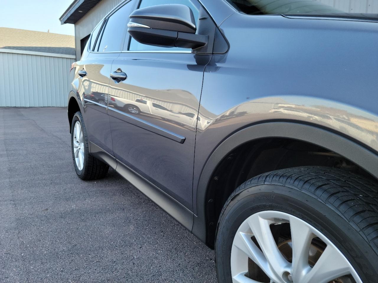 Toyota RAV4 AWD 4dr Limited (Natl) 2014