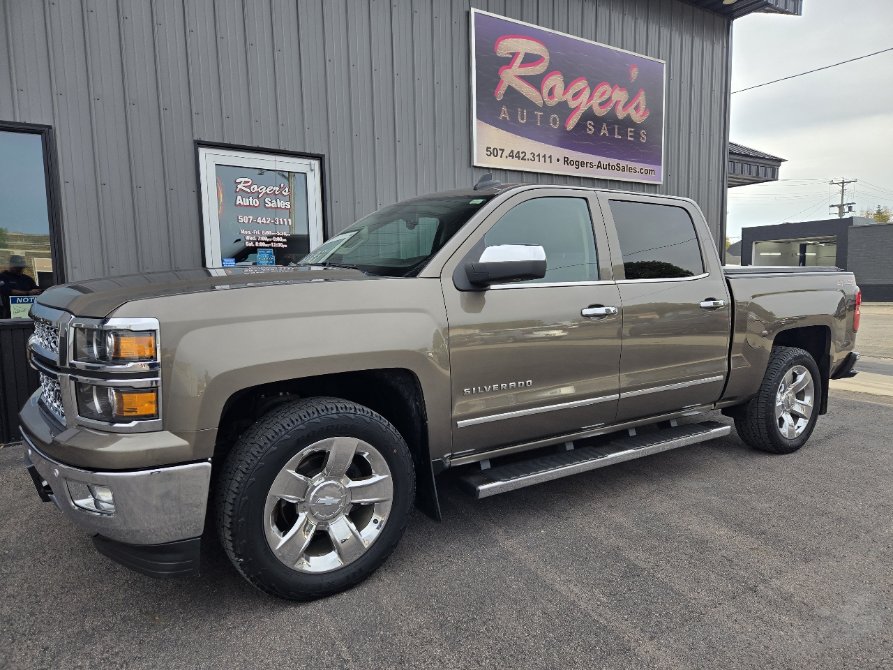 2015 Chevrolet Silverado 1500 LTZ photo 2