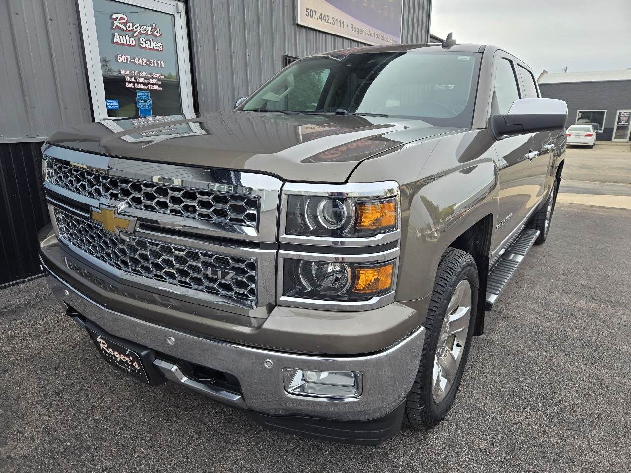 2015 Chevrolet Silverado 1500 LTZ photo 3