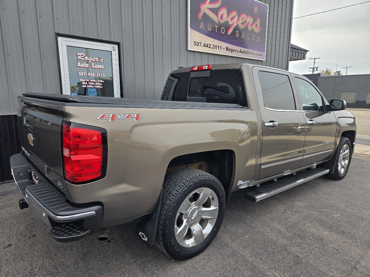 2015 Chevrolet Silverado 1500 LTZ photo 12