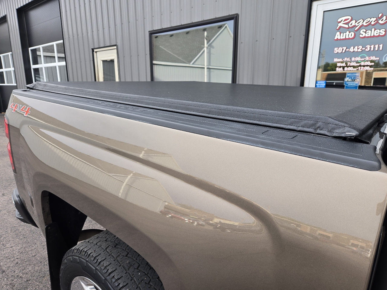 2015 Chevrolet Silverado 1500 LTZ photo 17