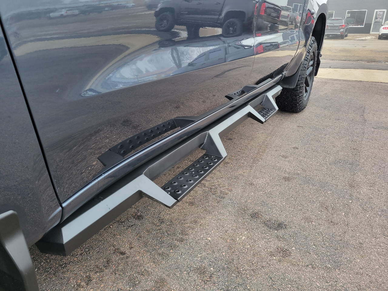 Chevrolet Silverado 1500 4WD Crew Cab 147" Custom Trail Boss 2021