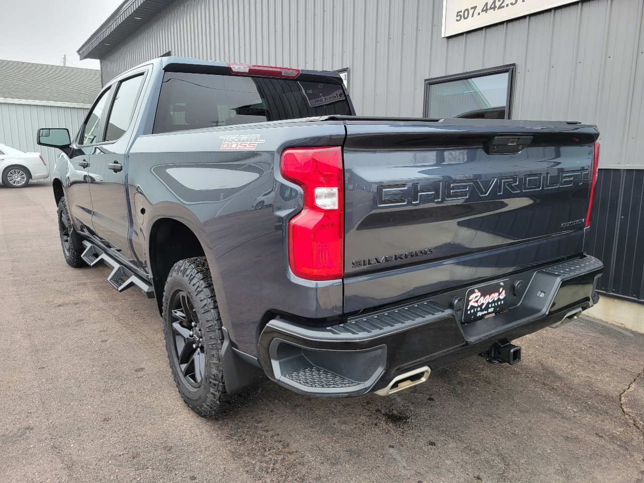 Chevrolet Silverado 1500 4WD Crew Cab 147" Custom Trail Boss 2021