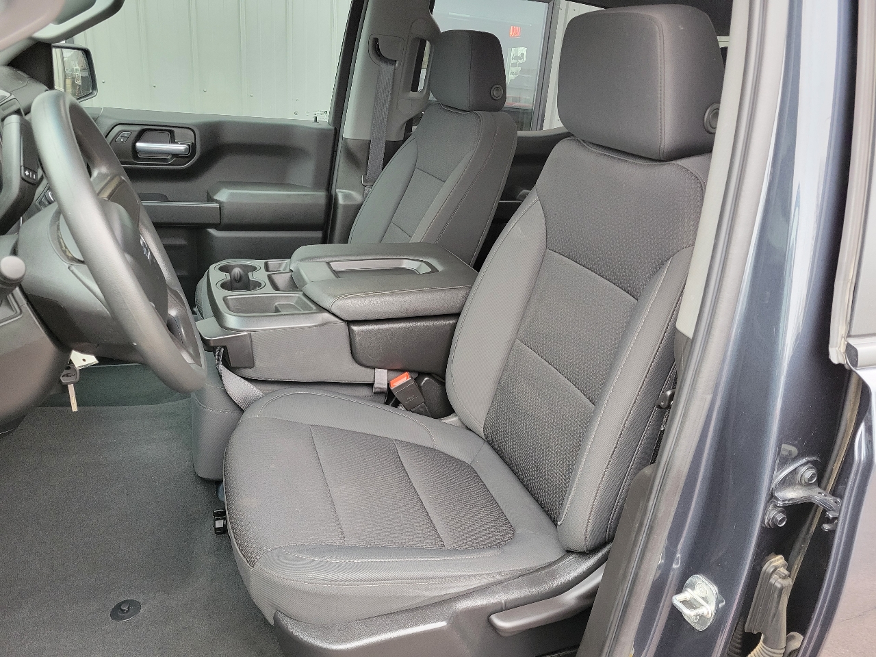 Chevrolet Silverado 1500 4WD Crew Cab 147" Custom Trail Boss 2021