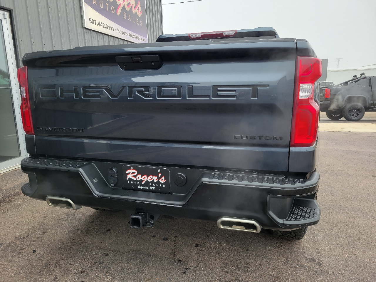Chevrolet Silverado 1500 4WD Crew Cab 147" Custom Trail Boss 2021