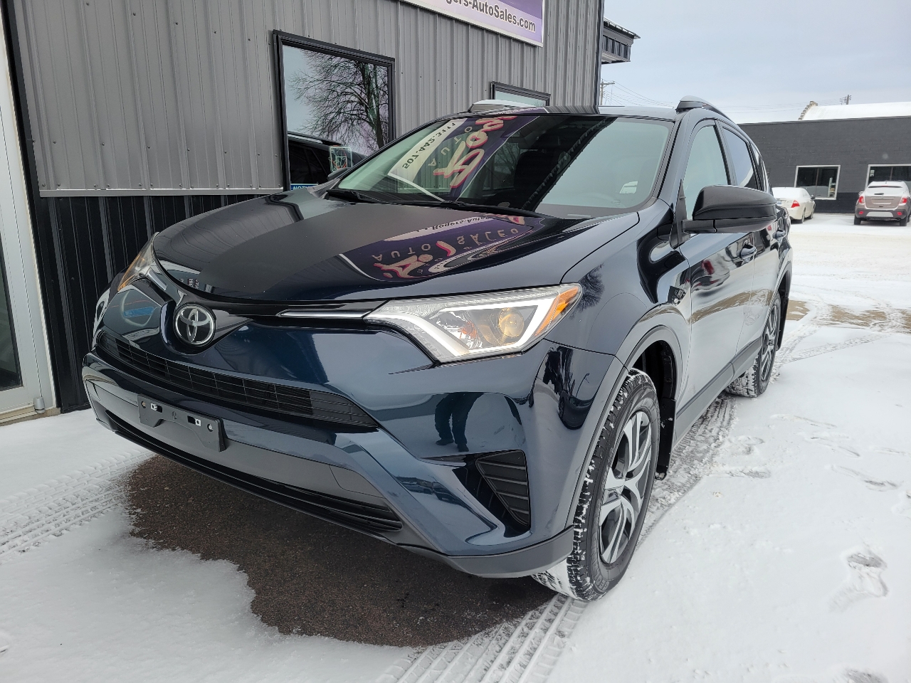 Toyota RAV4 LE AWD (Natl) 2017