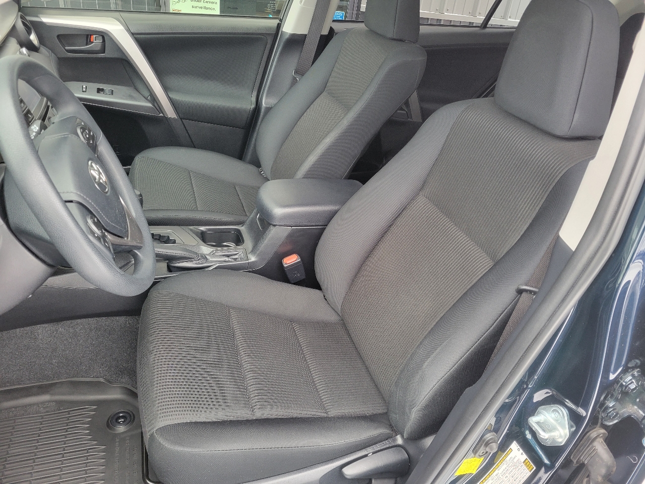 Toyota RAV4 LE AWD (Natl) 2017