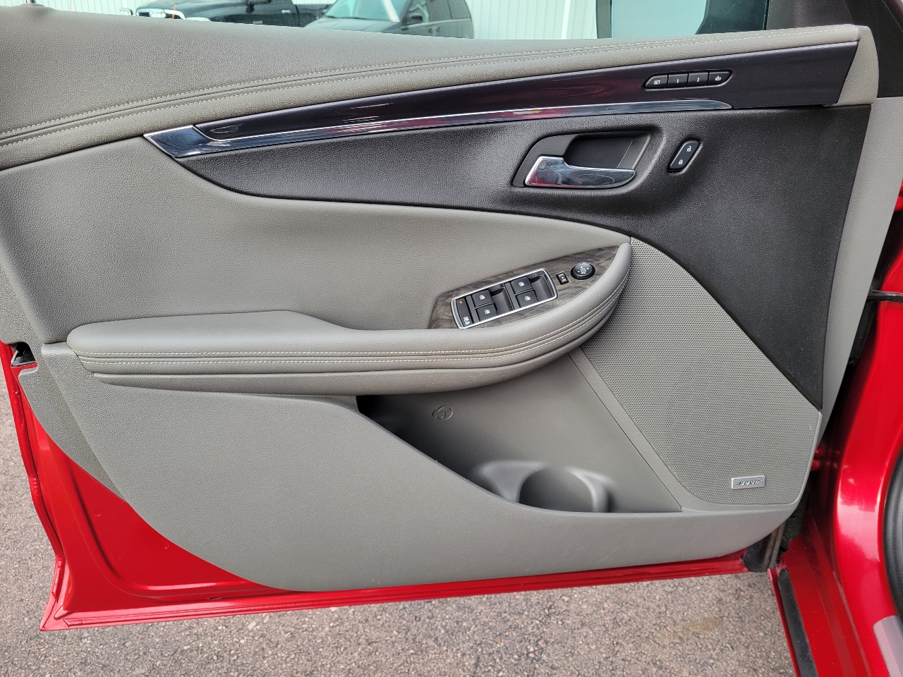 Chevrolet Impala 4dr Sdn LTZ w/2LZ 2014