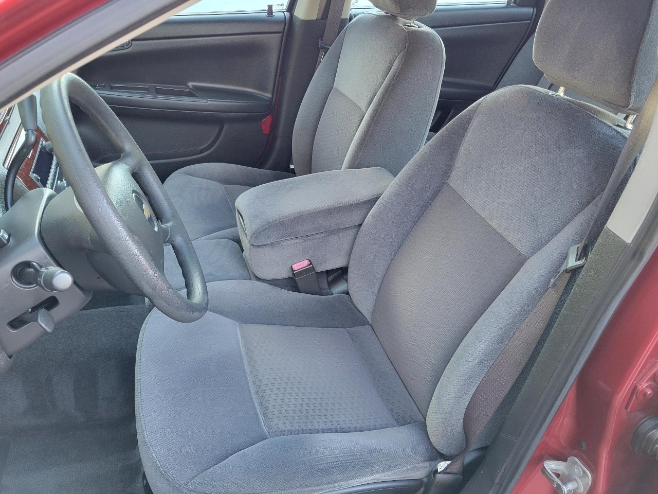 Chevrolet Impala 4dr Sdn 3.5L LT 2008