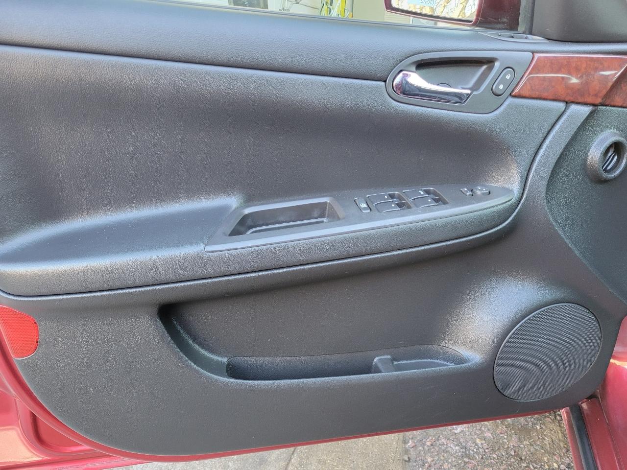 Chevrolet Impala 4dr Sdn 3.5L LT 2008