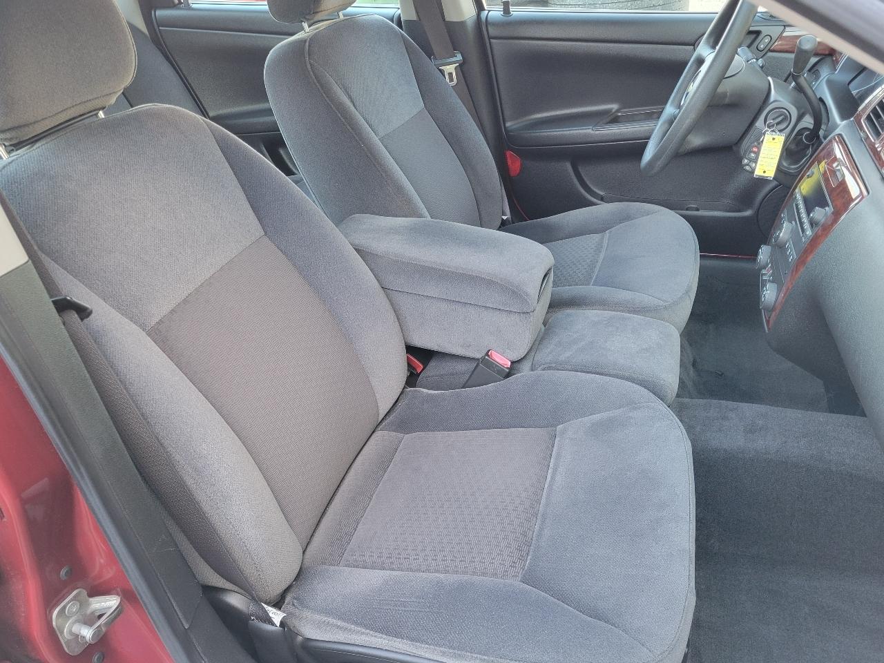 Chevrolet Impala 4dr Sdn 3.5L LT 2008