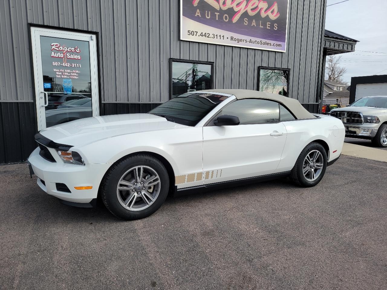 Ford Mustang 2dr Conv V6 2012