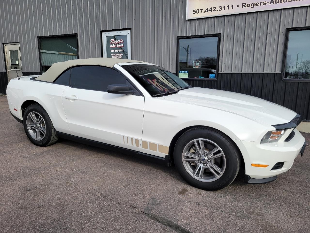 Ford Mustang 2dr Conv V6 2012