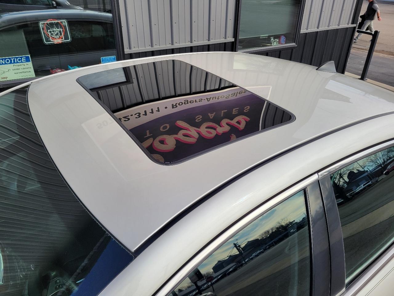 Chevrolet Malibu 4dr Sdn LTZ w/1LZ 2012