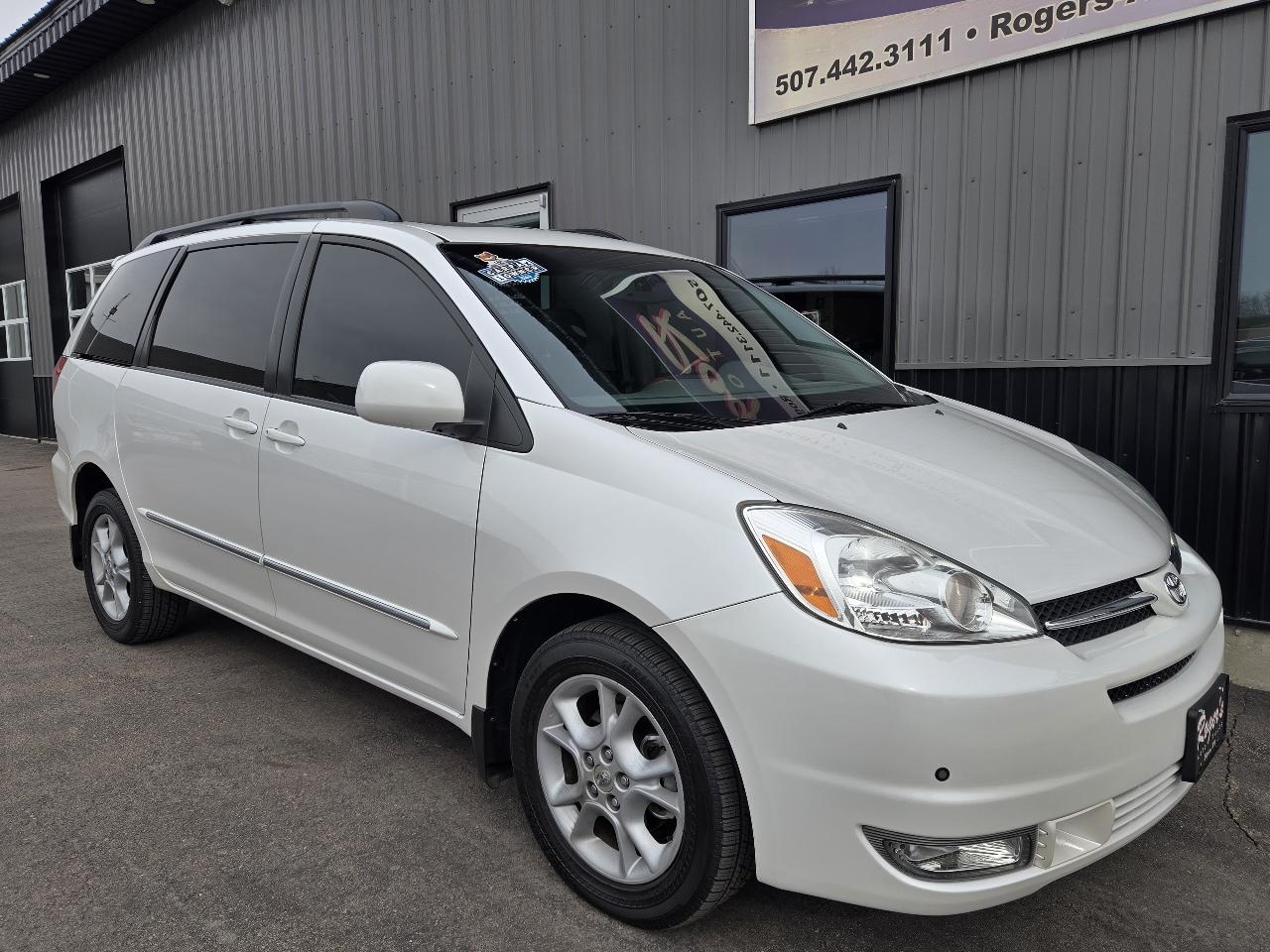 Toyota Sienna Limited 7-Passenger AWD 2004