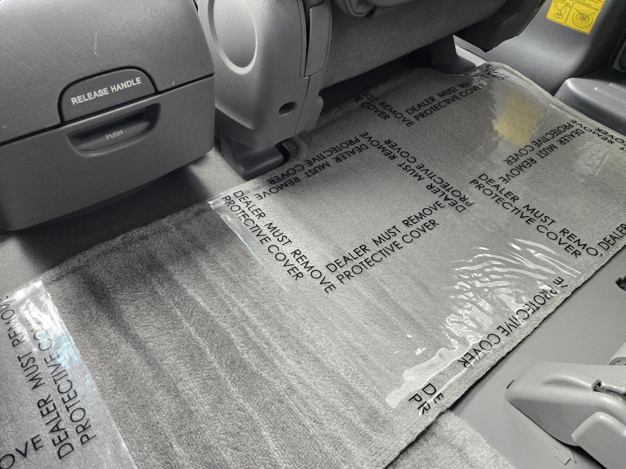 Toyota Sienna Limited 7-Passenger AWD 2004