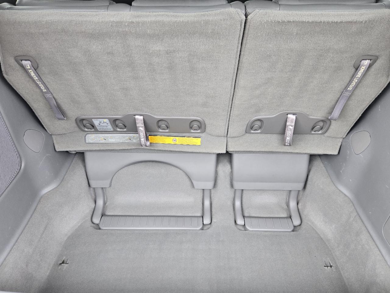 Toyota Sienna Limited 7-Passenger AWD 2004