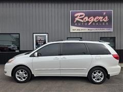 2004 Toyota Sienna 