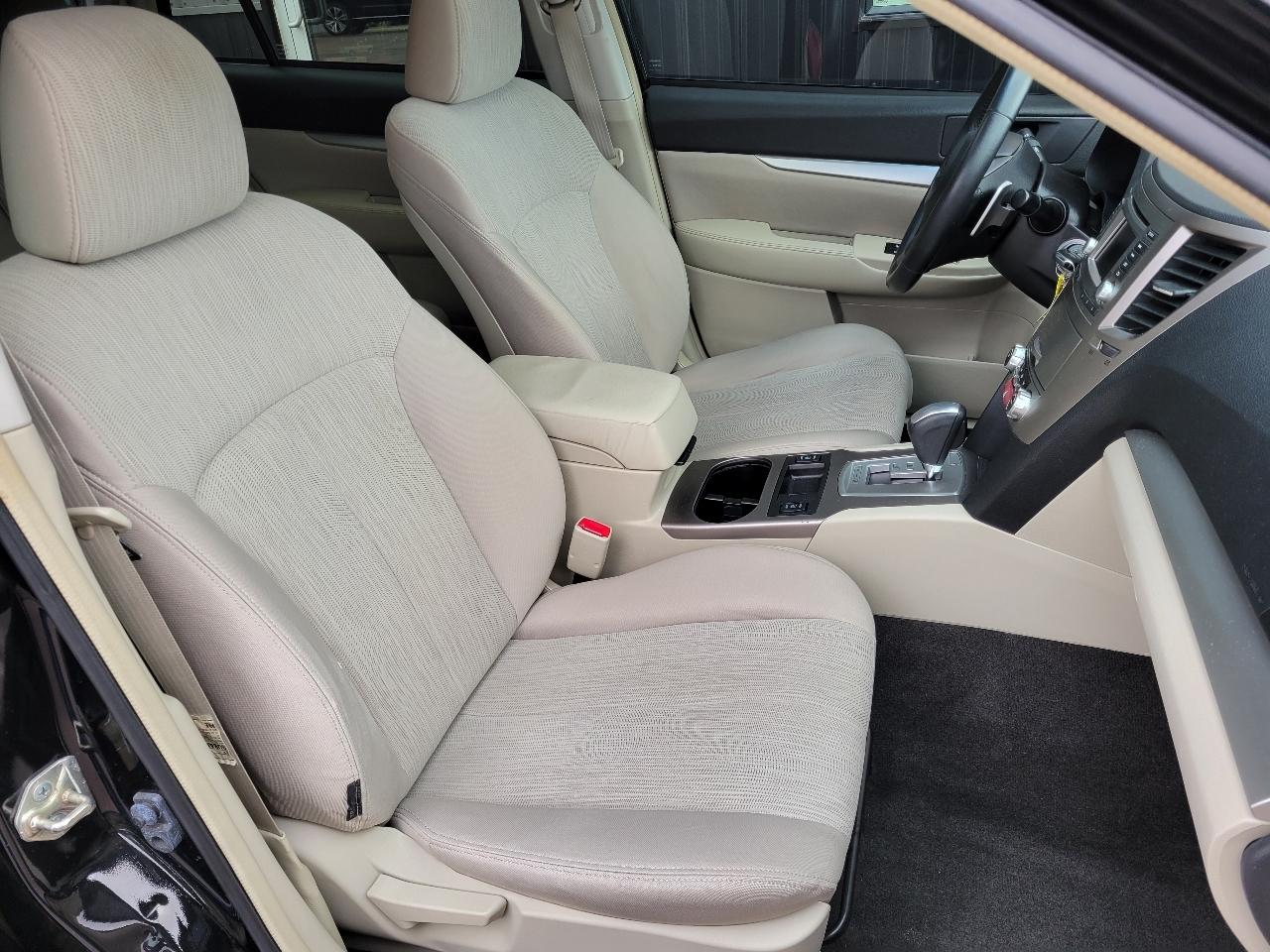 Subaru Outback 4dr Wgn H4 Auto 2.5i Premium 2014