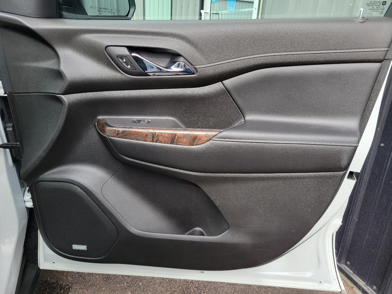 GMC Acadia AWD 4dr Denali 2020