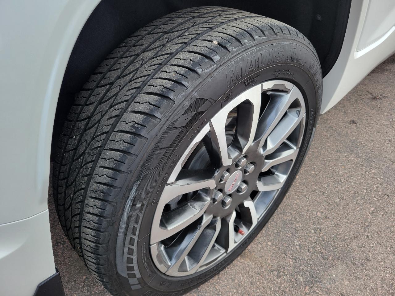 GMC Acadia AWD 4dr Denali 2020