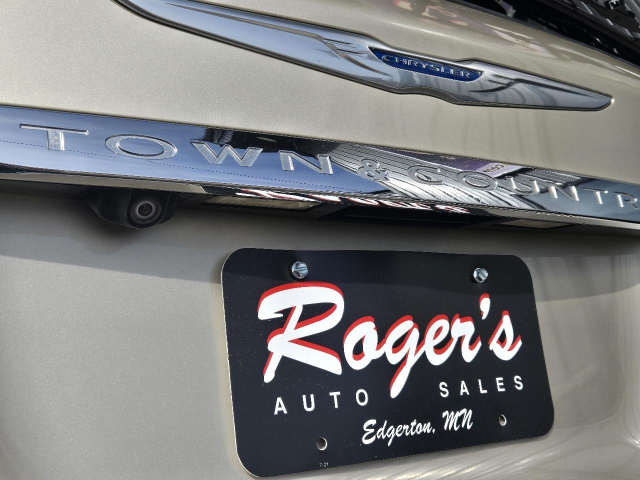 Chrysler Town & Country 4dr Wgn Limited 2014