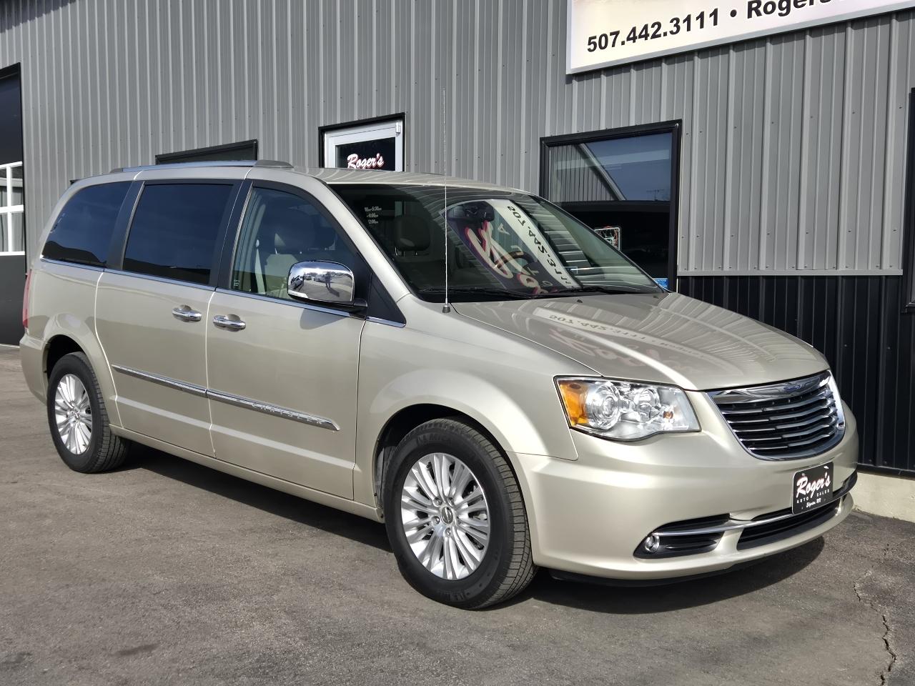 Chrysler Town & Country 4dr Wgn Limited 2014
