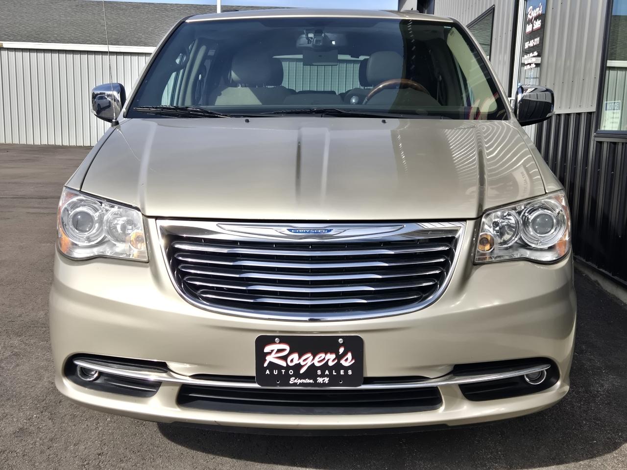 Chrysler Town & Country 4dr Wgn Limited 2014