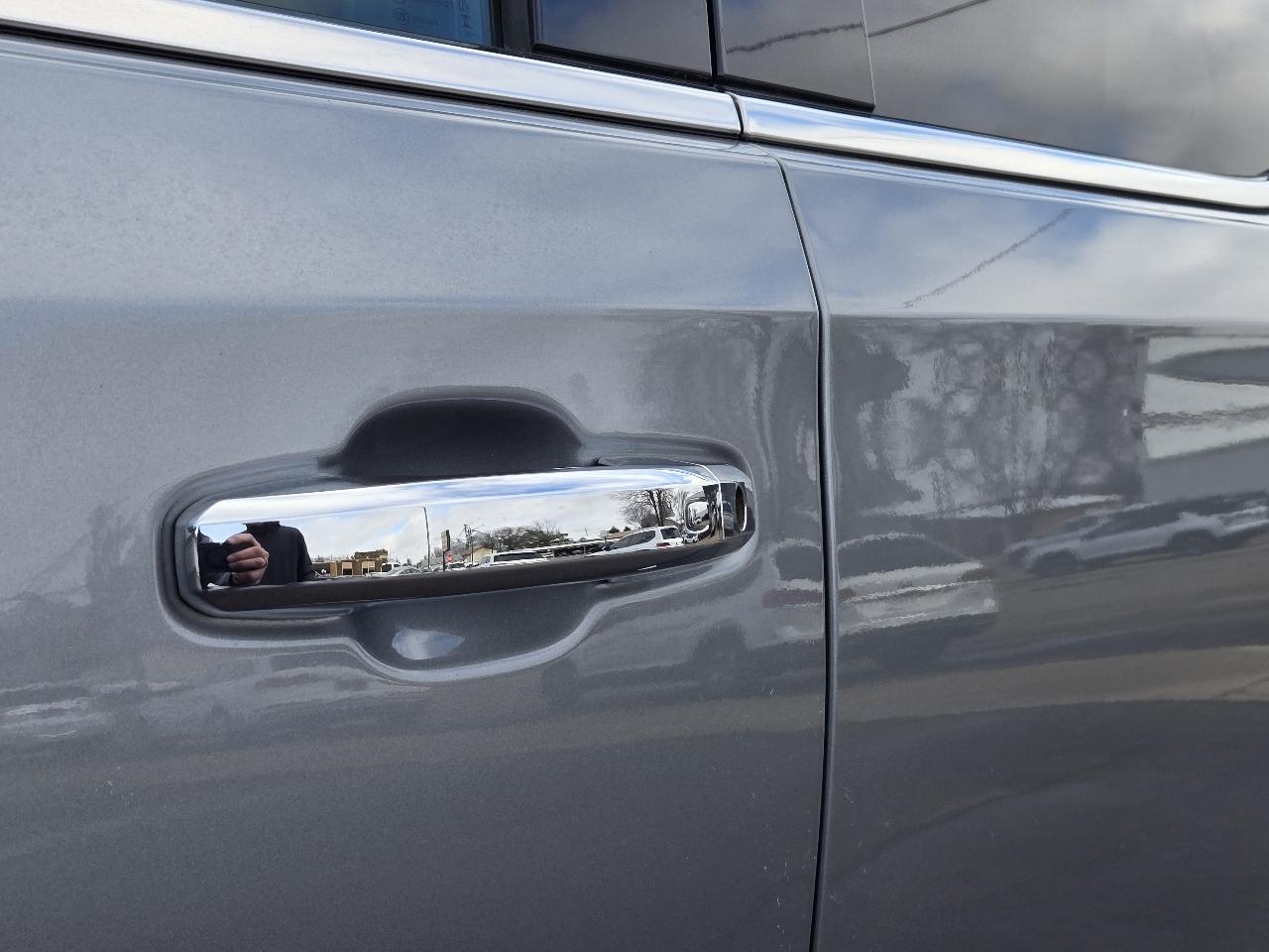 Chevrolet Silverado 1500 4WD Crew Cab 147" LTZ 2024