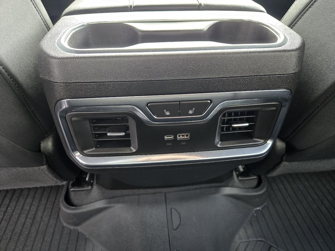 Chevrolet Silverado 1500 4WD Crew Cab 147" LTZ 2024