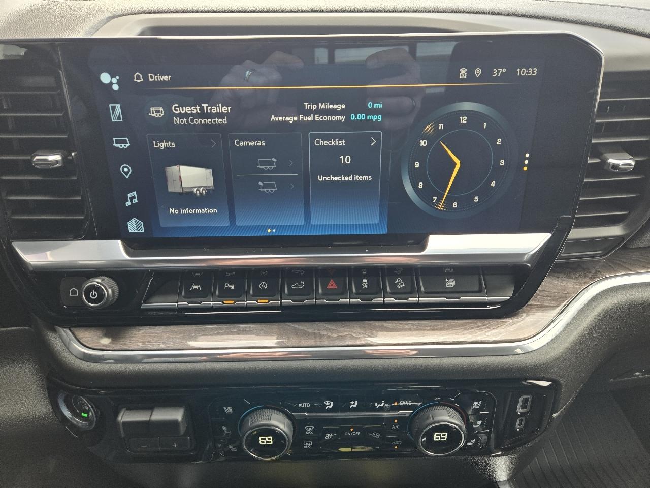 Chevrolet Silverado 1500 4WD Crew Cab 147" LTZ 2024