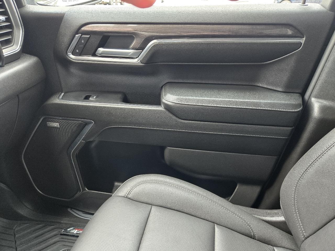 Chevrolet Silverado 1500 4WD Crew Cab 147" LTZ 2024