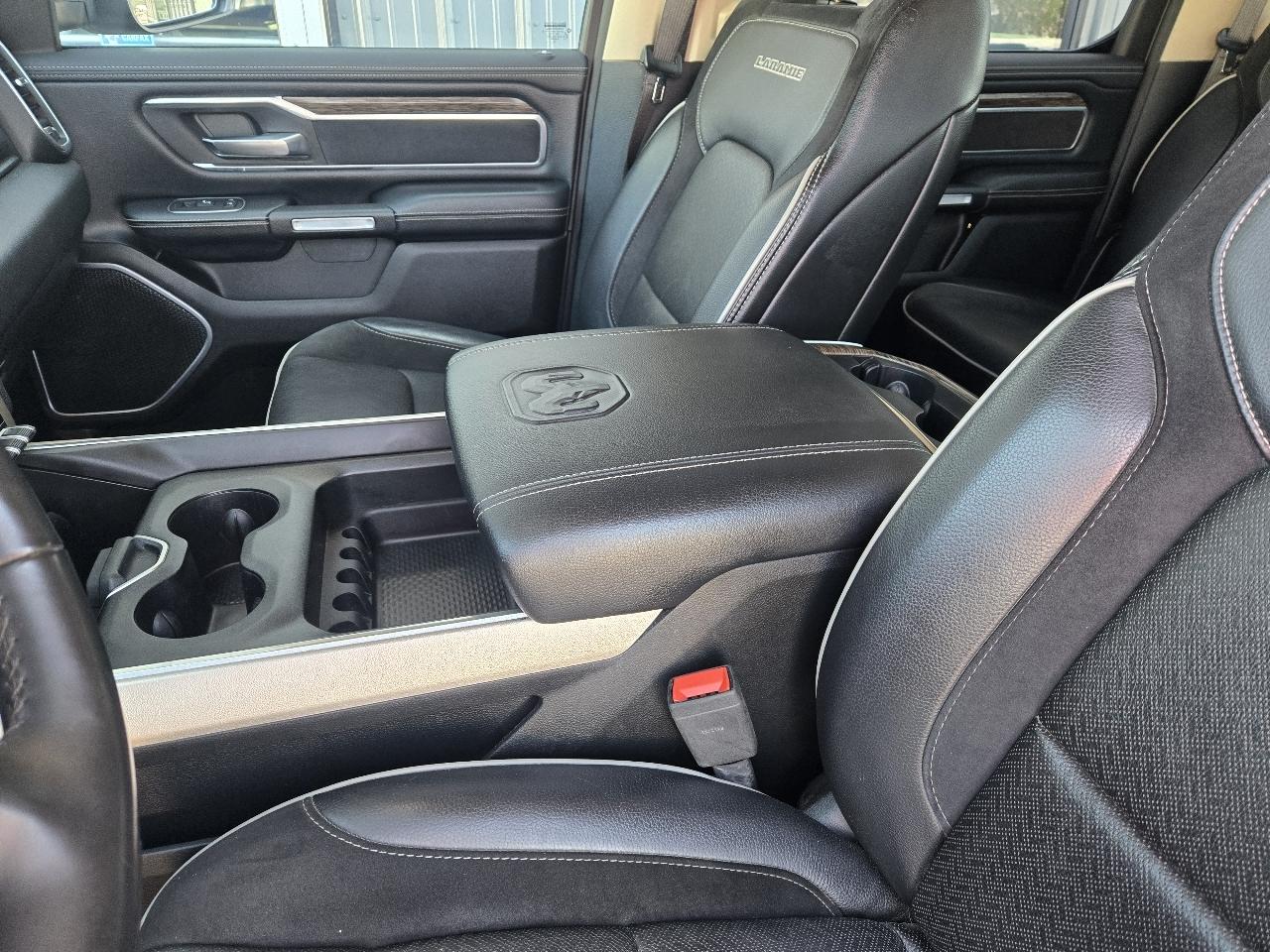 RAM 1500 Laramie 4x4 Crew Cab 5'7" Box 2019