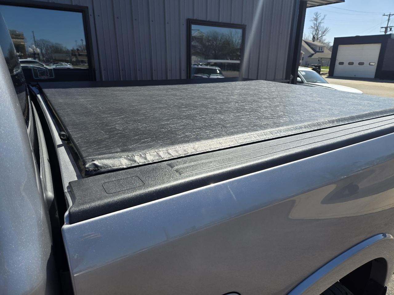 RAM 1500 Laramie 4x4 Crew Cab 5'7" Box 2019